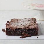 Flourless Hazelnut Cake (880g)